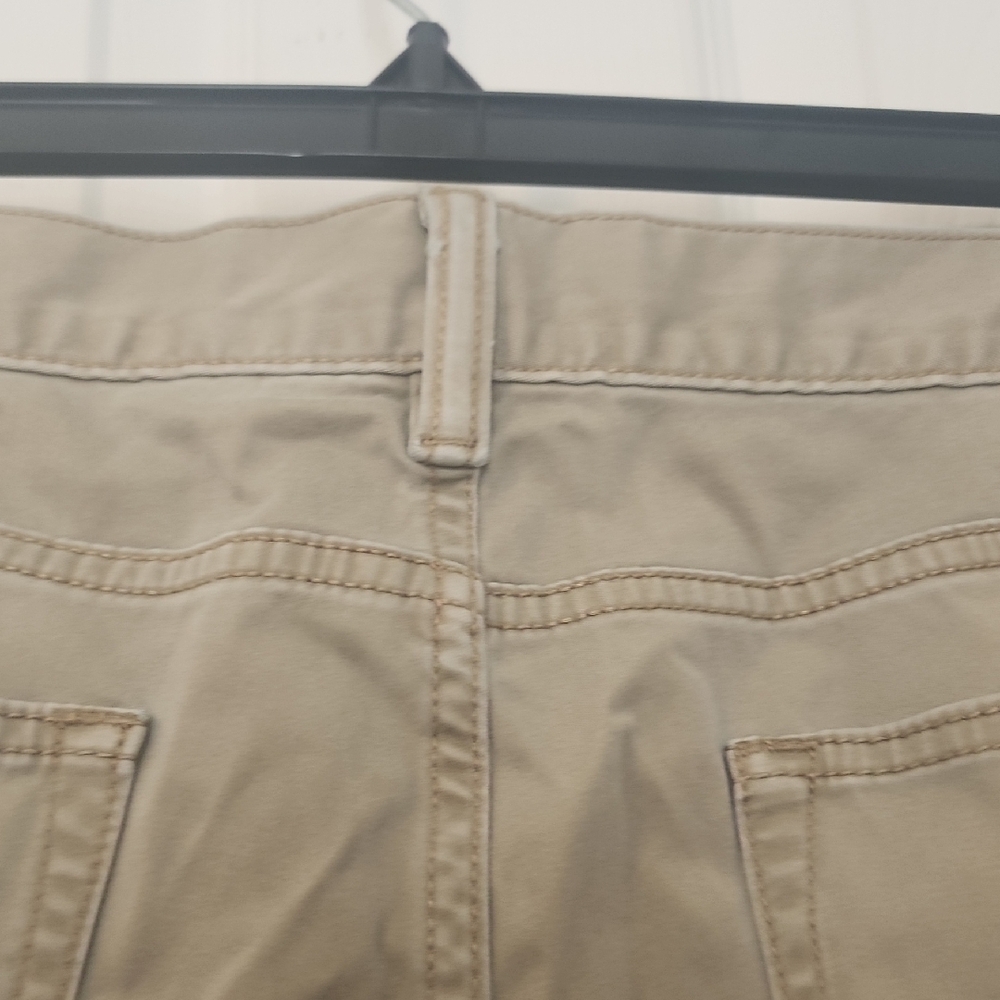 36 X 25  SHORT MAN'S Dockers Men's Khaki Chinos - Picture 6 of 10